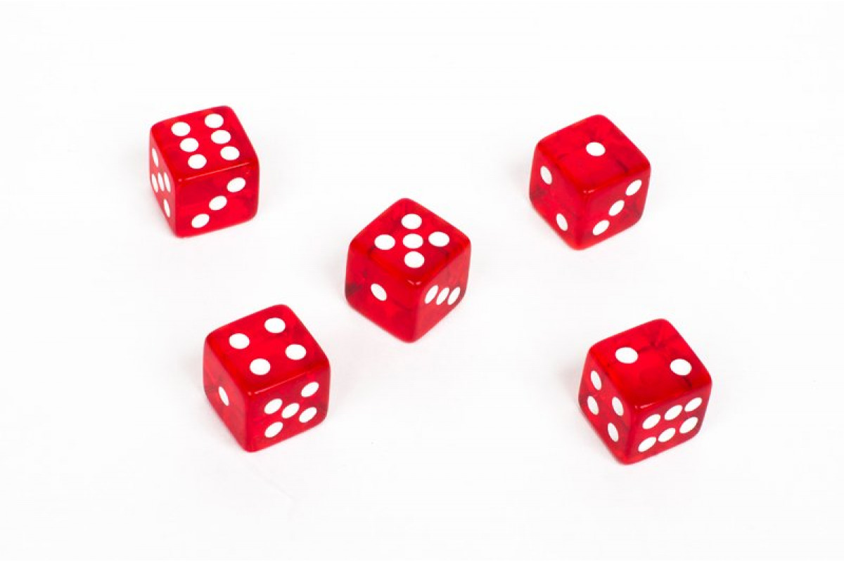 Игральные кости арт. Paras dice. Игральная кость. Кости игральные у блондинки улица фото. Игровые кости.